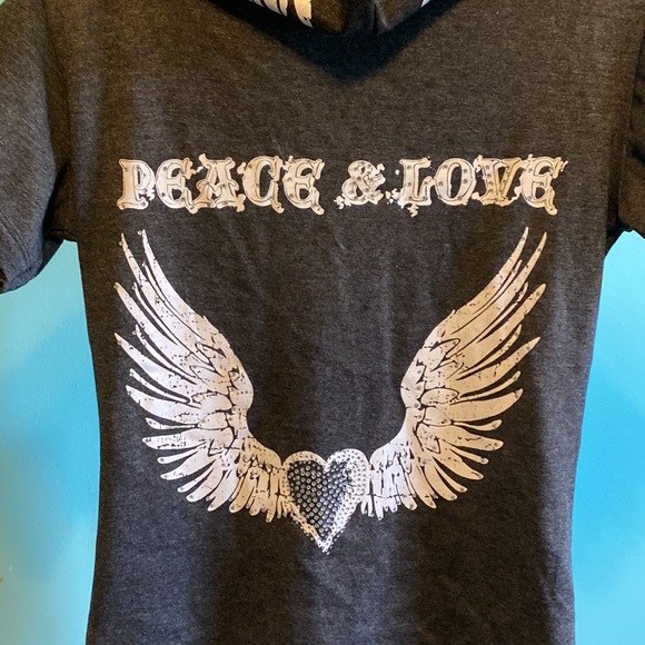 NWOT Like An Angel Vintage Juniors Large Short Sleeved Hoodie & Capri Pants Set - Picture 5 of 15